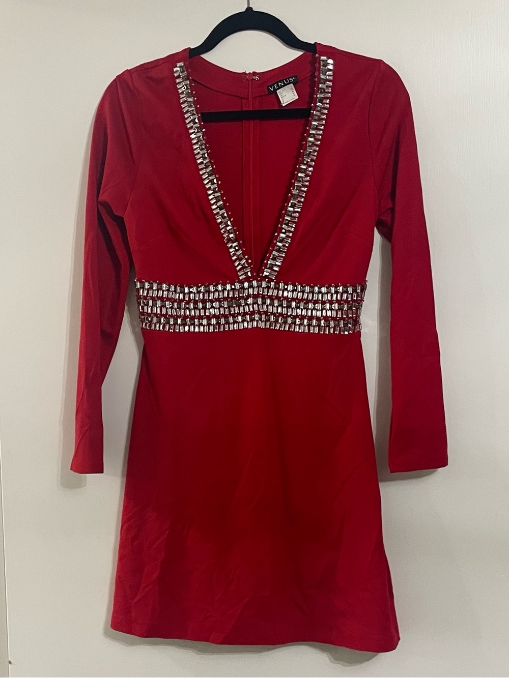 VENUS Red Long-Sleeve Deep V Cocktail Dress with Silver Embellishment